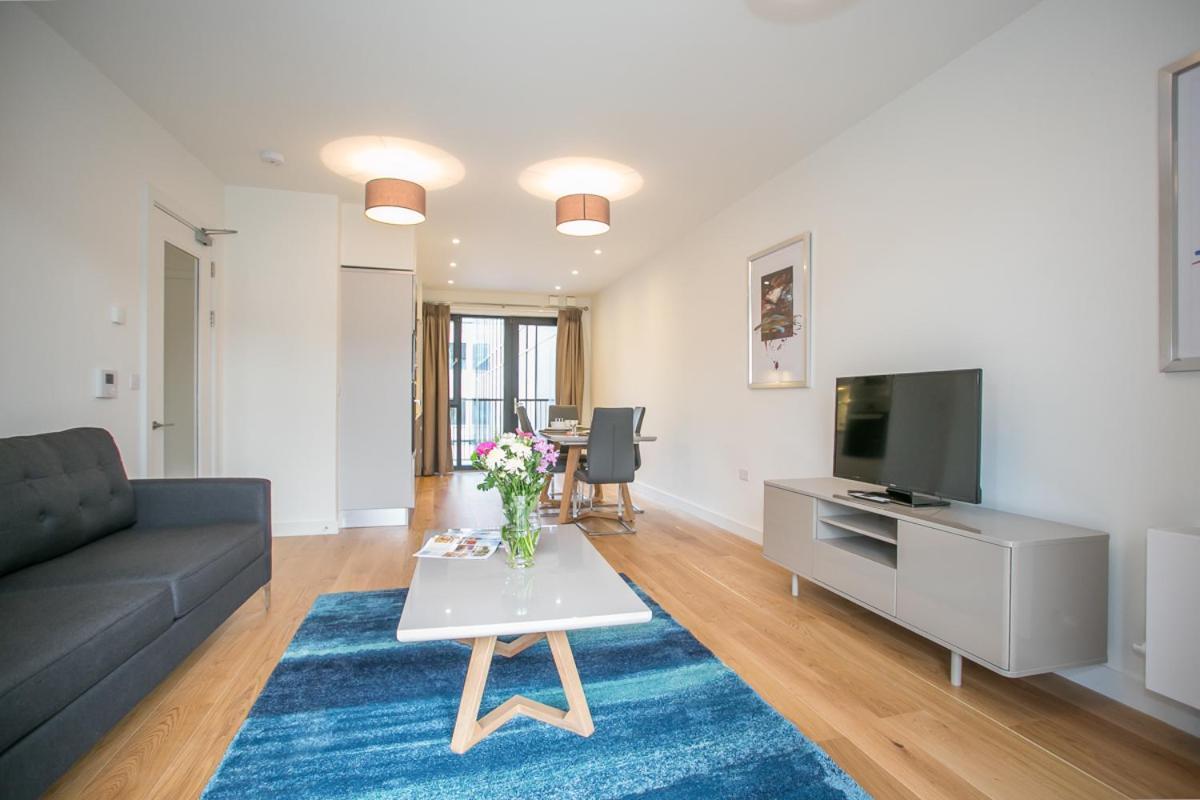 Grand Canal Square Apartments Dublin Exterior photo