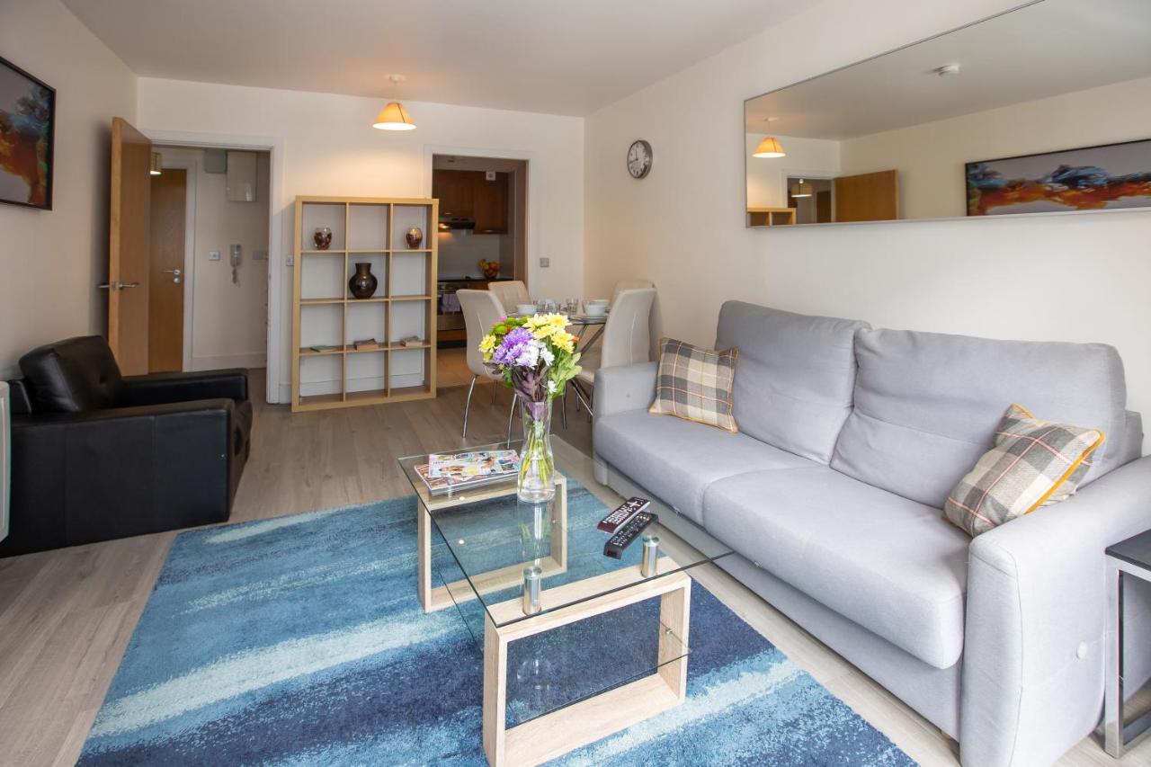 Grand Canal Square Apartments Dublin Exterior photo